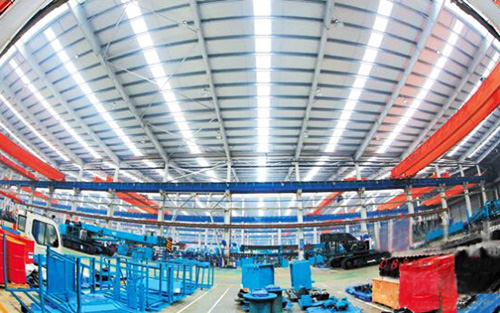 圖說怪手環(huán)臺凈灘活動，智繪山河智能環(huán)保節(jié)能