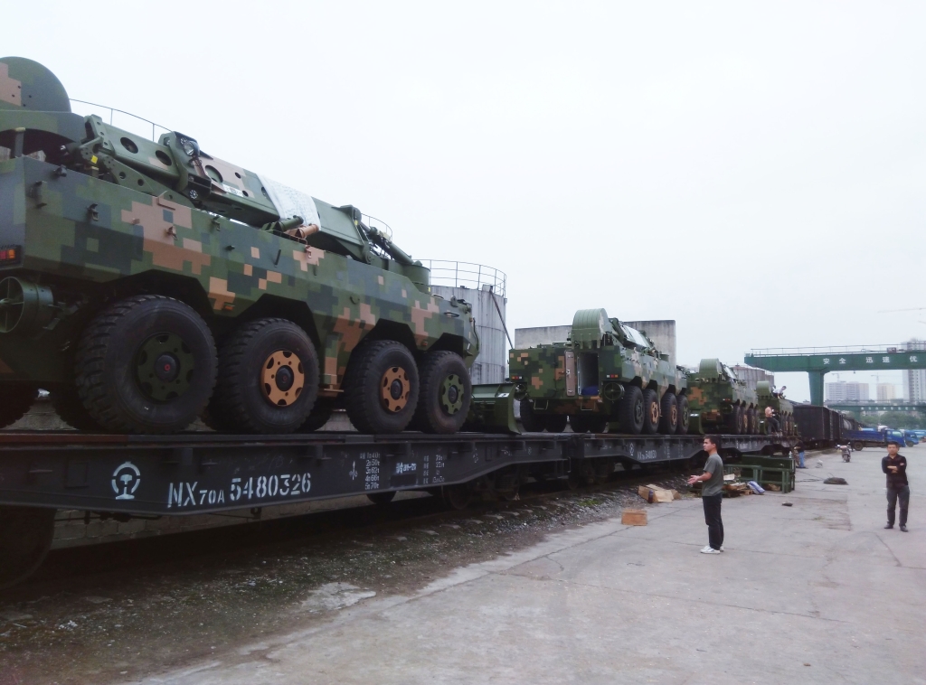 山河智能SW2105工程車(chē)順利交付部隊(duì)