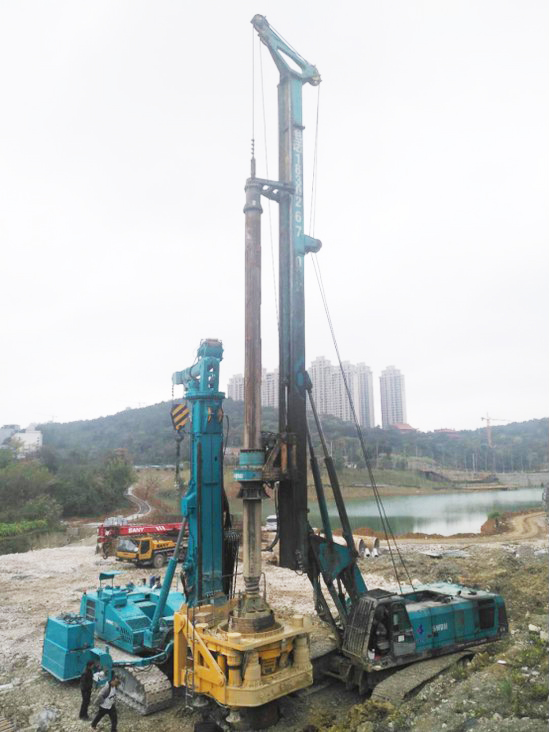 喜訊！山河智能SWRC170自行式全回轉(zhuǎn)全套管鉆機(jī)獲湖南省首臺(tái)(套)重大技術(shù)裝備產(chǎn)品獎(jiǎng)勵(lì)！