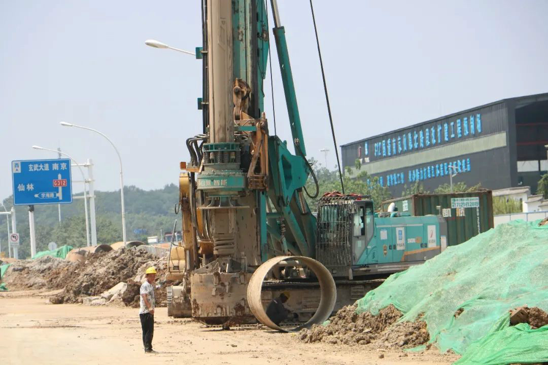 強悍表現(xiàn)贏青睞！山河智能360H旋挖鉆助力南京312國道改擴建