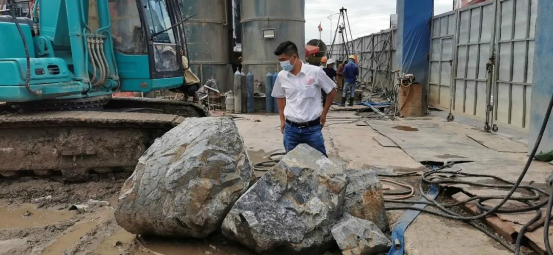 征戰(zhàn)鉆石島，山河顯硬核