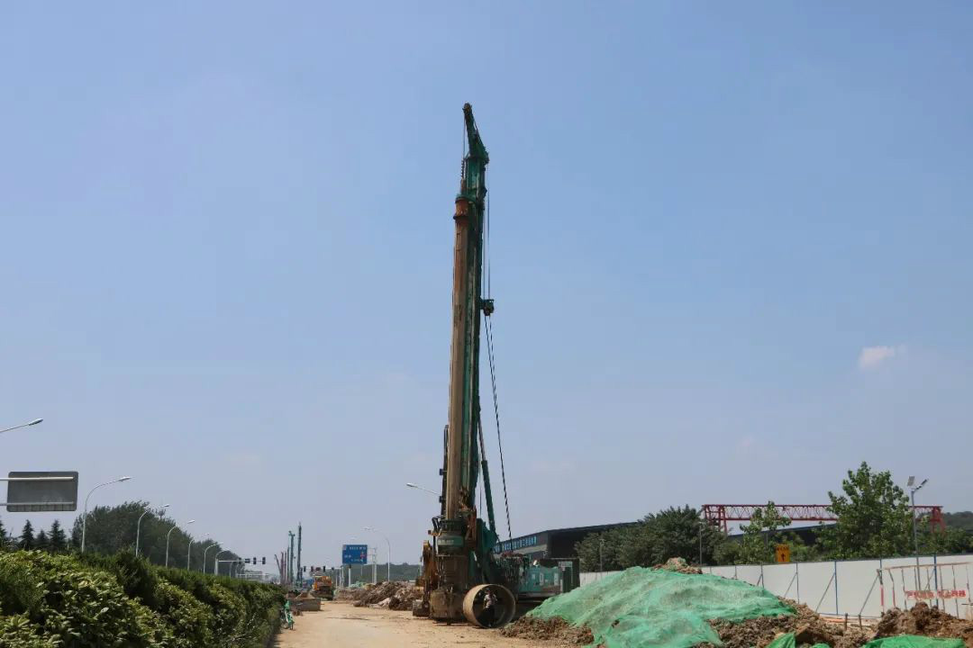 “誤入”樁基 百折不回！他以8臺旋挖搏未來