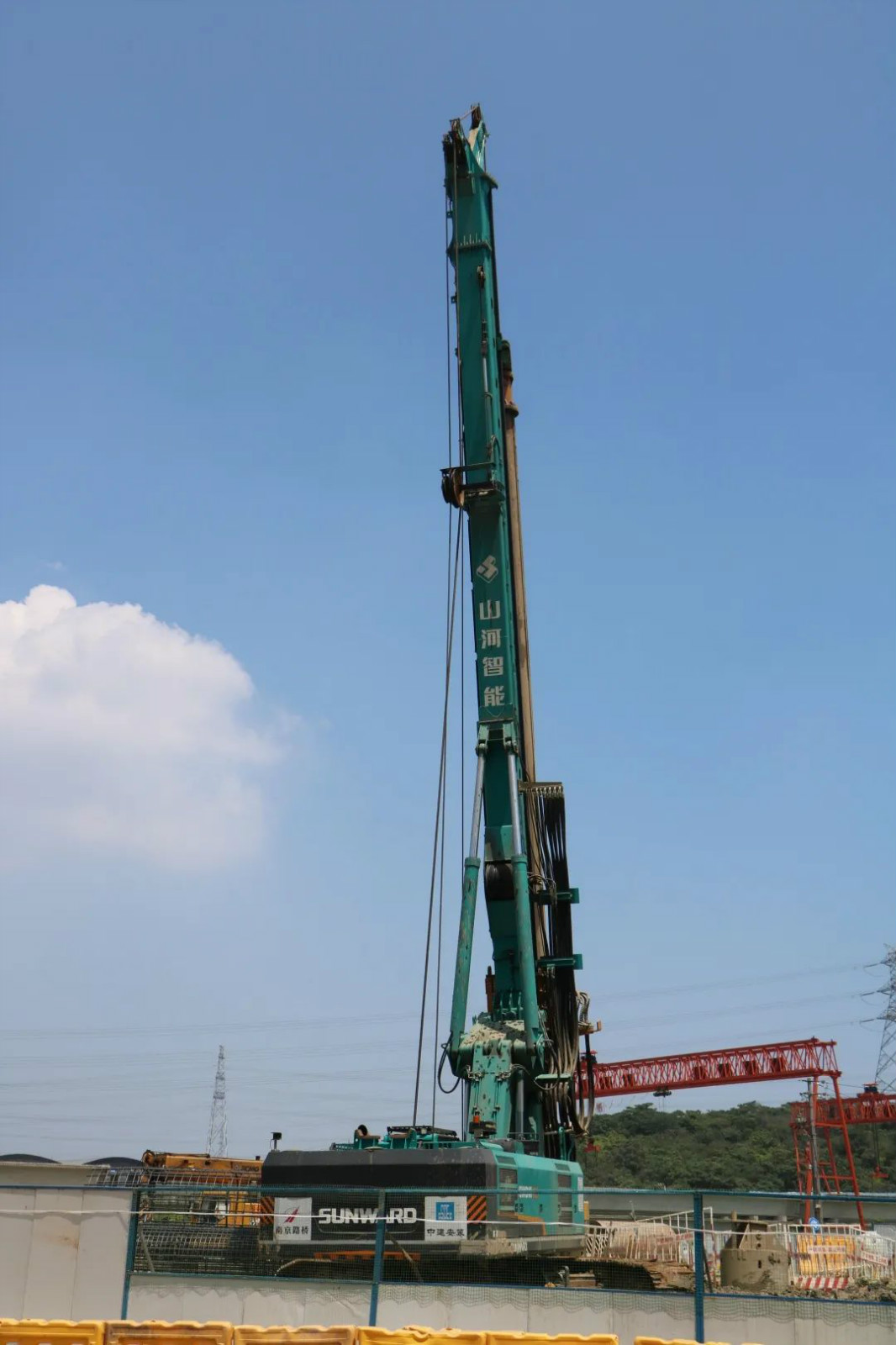 從業(yè)20多年的他，為何對山河智能旋挖鉆機(jī)情有獨(dú)鐘