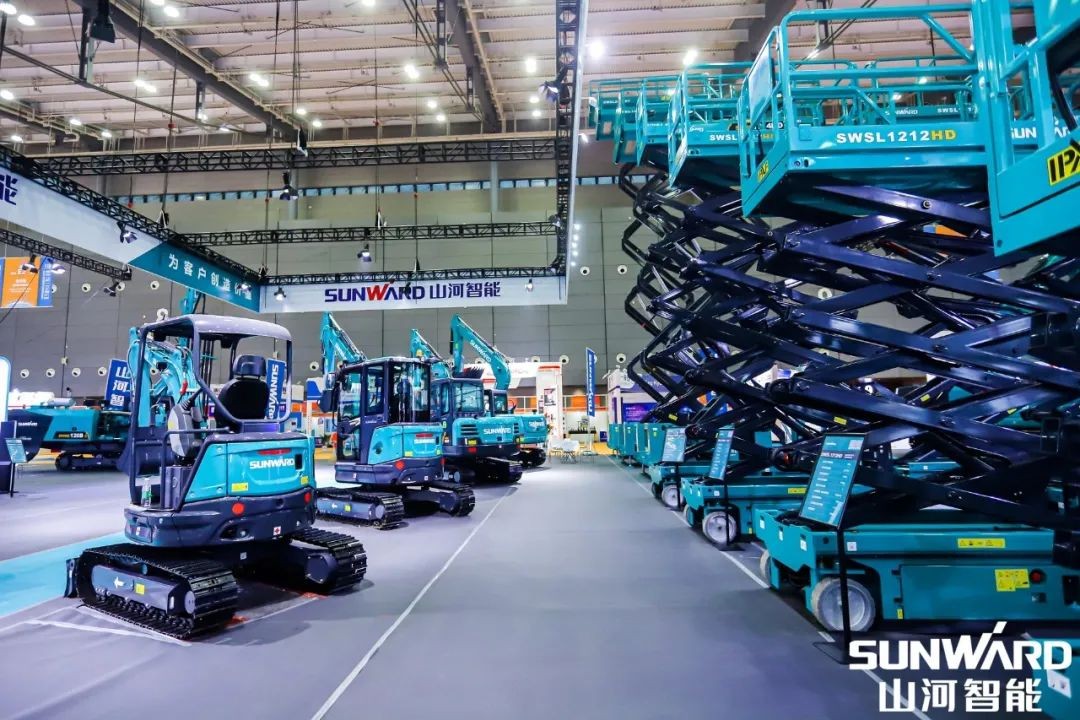 “山河綠”亮相長沙國際工程機(jī)械展，50余款產(chǎn)品盡顯山河智能創(chuàng)新實力