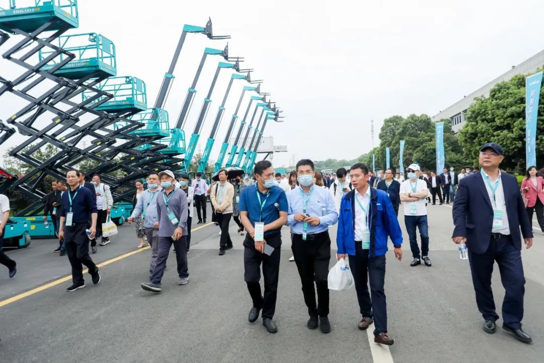 “爆品”出擊！山河智能客戶交流會簽約超8億元