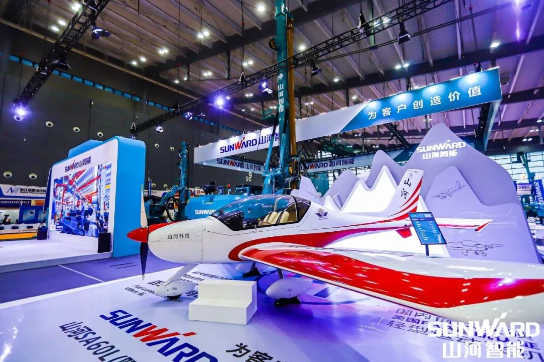 “山河綠”亮相長沙國際工程機(jī)械展，50余款產(chǎn)品盡顯山河智能創(chuàng)新實力