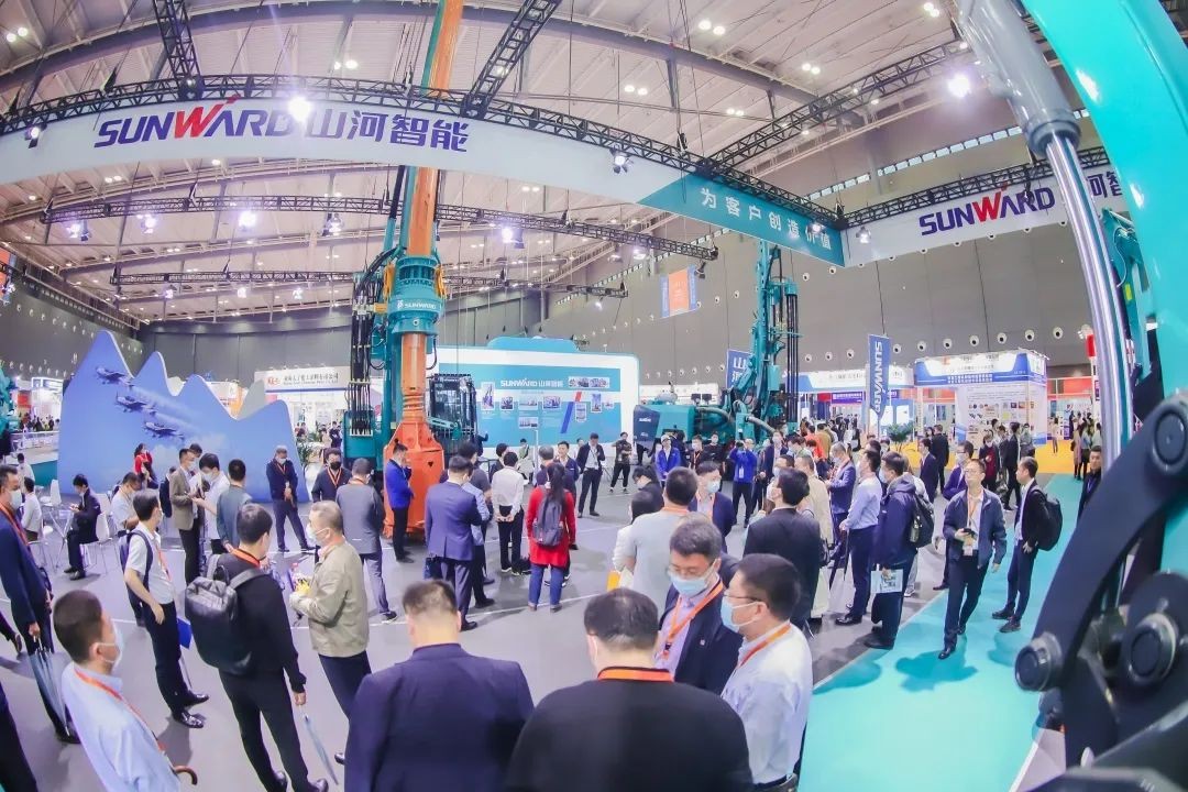 “機甲盛宴”長沙展圓滿收官！山河智能展區(qū)亮點精彩回顧