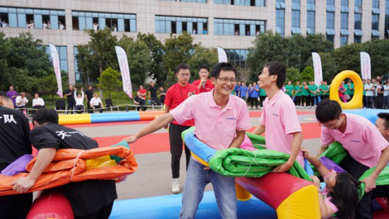 風(fēng)華十九載，攜手再騰飛！——慶祝山河智能成立十九周年表彰會(huì)暨趣味運(yùn)動(dòng)會(huì)