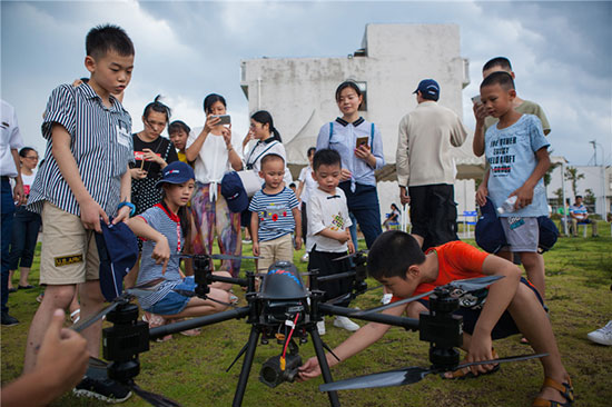 這個夏天，親子玩轉(zhuǎn)山河智能“三棲”裝備
