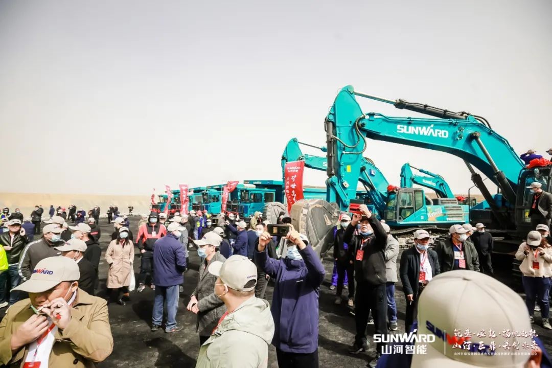 “礦”世高手，齊聚山河智能挖掘機(jī)操作手挑戰(zhàn)賽