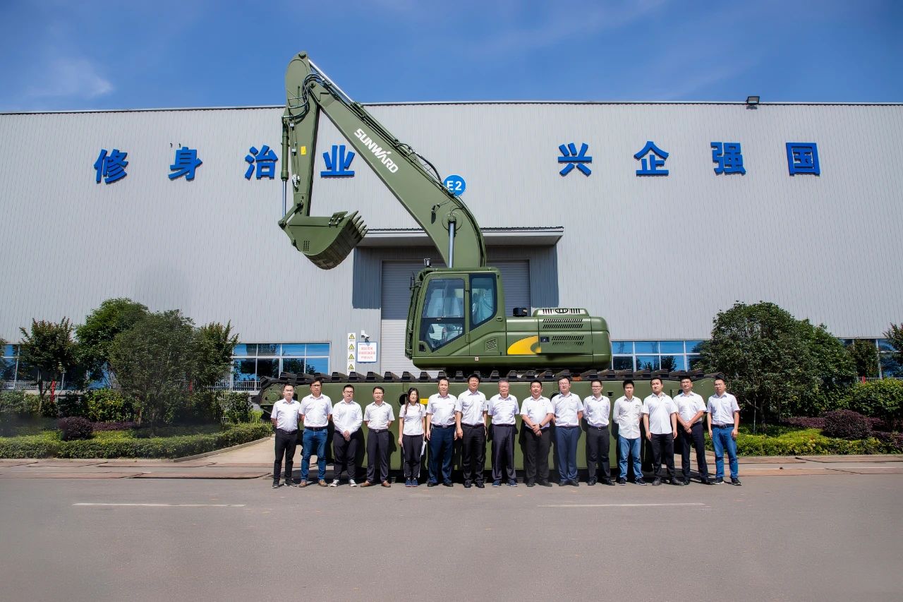 水陸兩用挖掘機亮相央視！山河智能應急救援“猛將”出戰(zhàn)