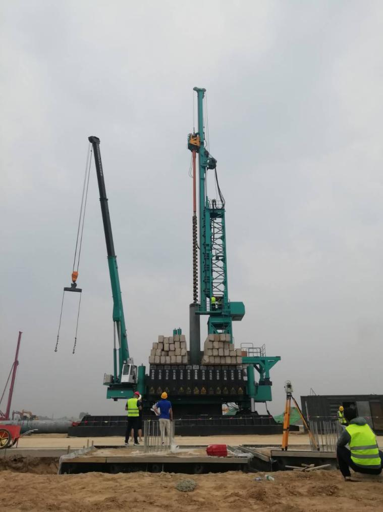 創(chuàng)下紀錄！山河智能引孔式靜力壓樁機首次應(yīng)用于高鐵項目