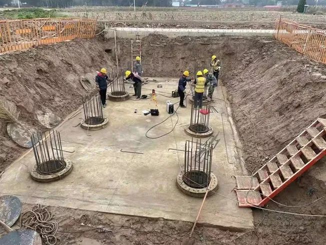 創(chuàng)下紀錄！山河智能引孔式靜力壓樁機首次應(yīng)用于高鐵項目