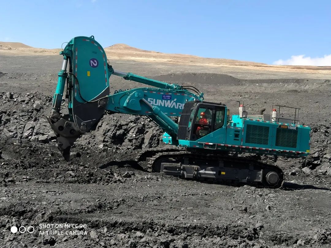 你好 2022！再見 2021！我與山河智能共成長