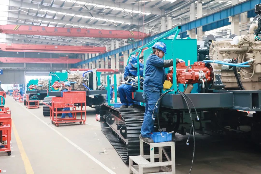 向著沖刺目標(biāo)全力以赴！山河智能正式開工