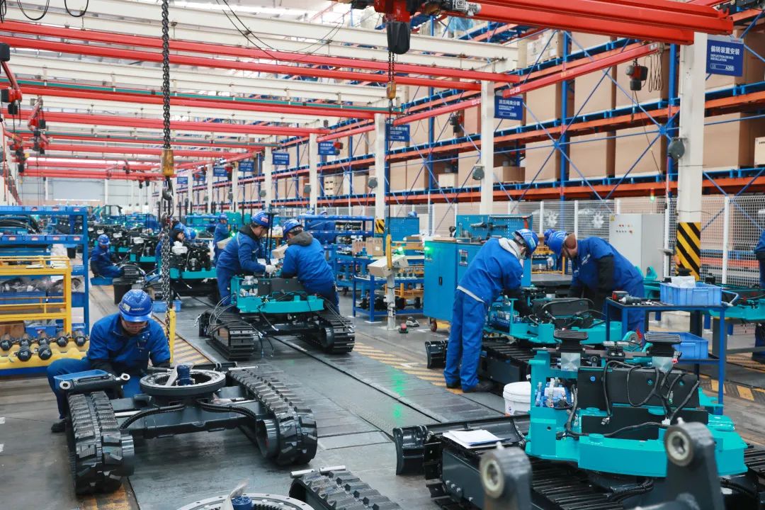 向著沖刺目標(biāo)全力以赴！山河智能正式開工