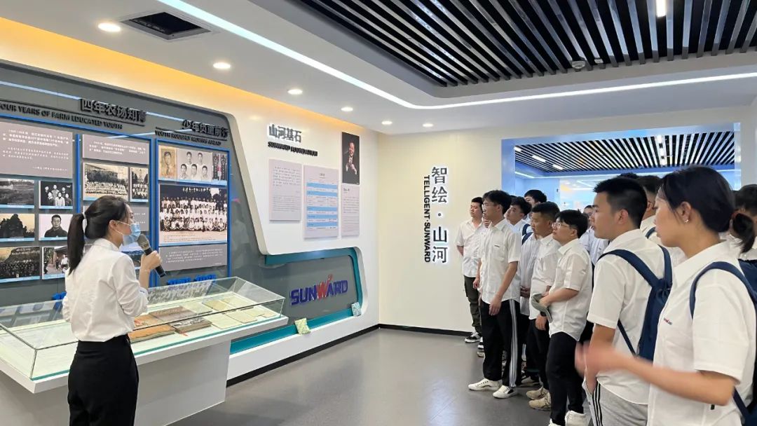 校招 | 盛夏七月，這群“向著太陽奔跑”的少年來山河智能啦！