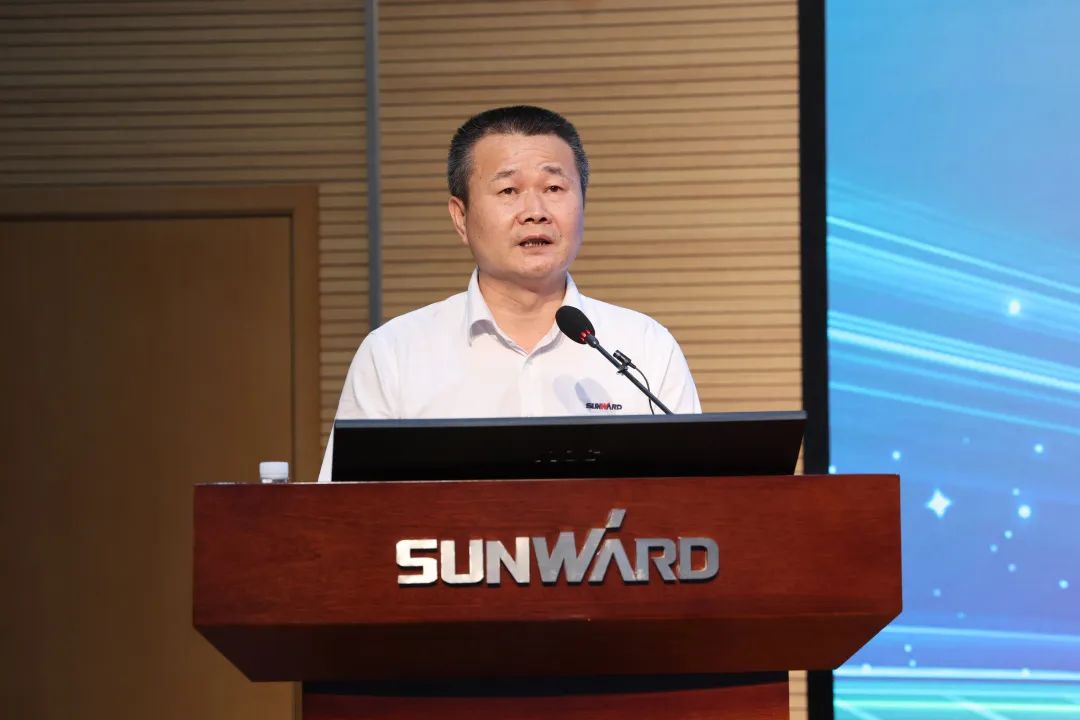 凝心聚力奮力拼搏，向高質(zhì)量發(fā)展交出精彩答卷！山河智能召開全體干部大會