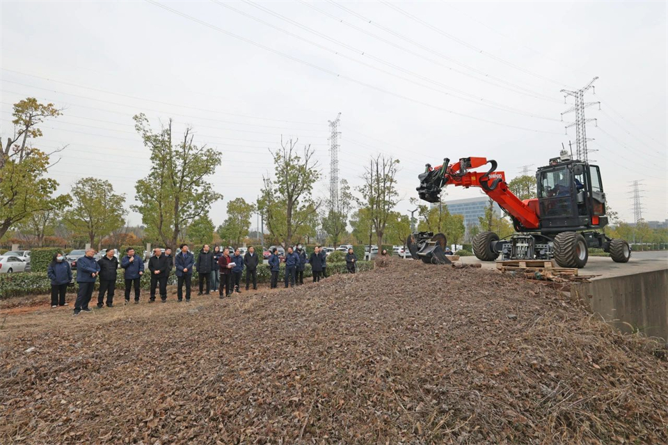 山河特裝“復(fù)雜環(huán)境智能化應(yīng)急救援裝備關(guān)鍵技術(shù)及應(yīng)用”項(xiàng)目順利通過成果評(píng)價(jià)