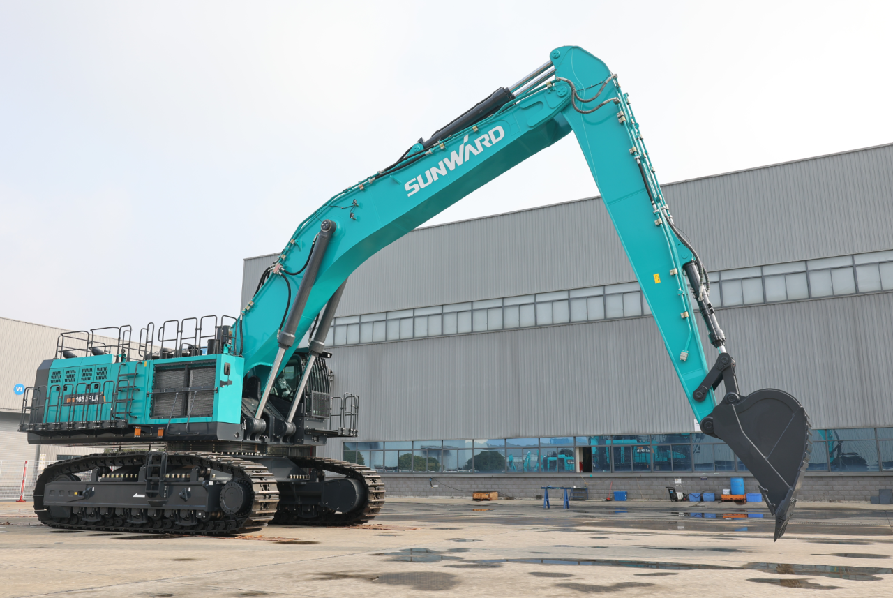 爭鋒啟新程！山河智能SWE1650FLR加長臂挖掘機成功交付國際客戶