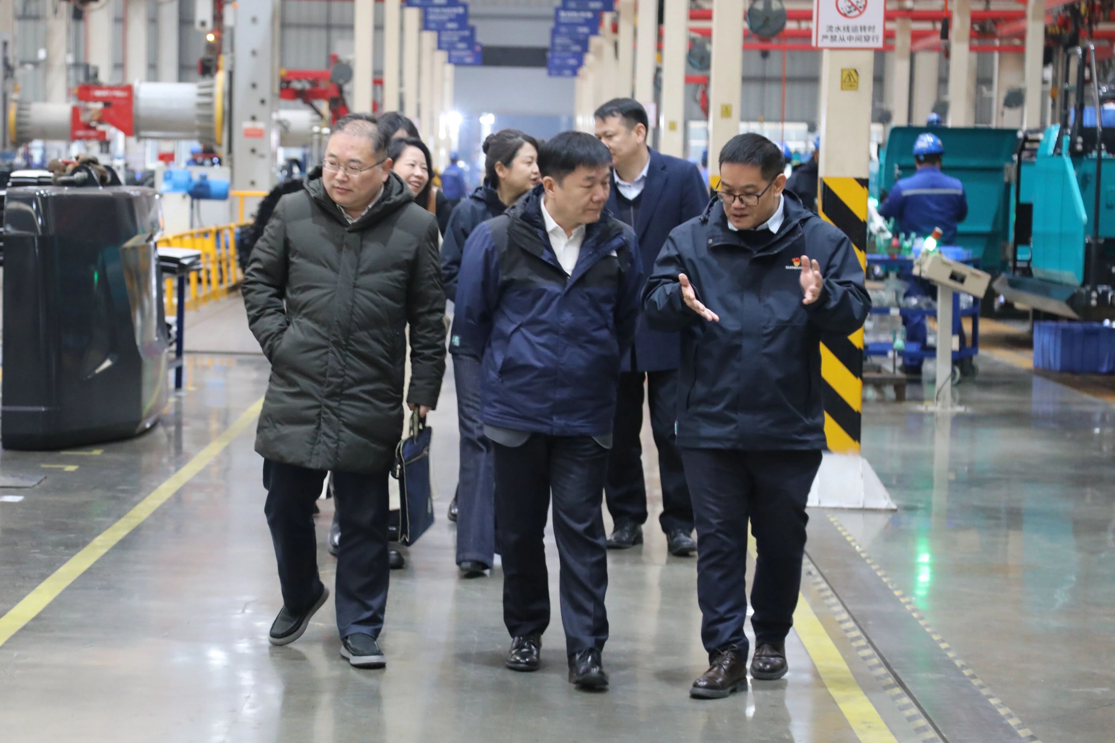 中國出口信用保險公司湖南分公司負(fù)責(zé)人蔡旺到訪山河智能